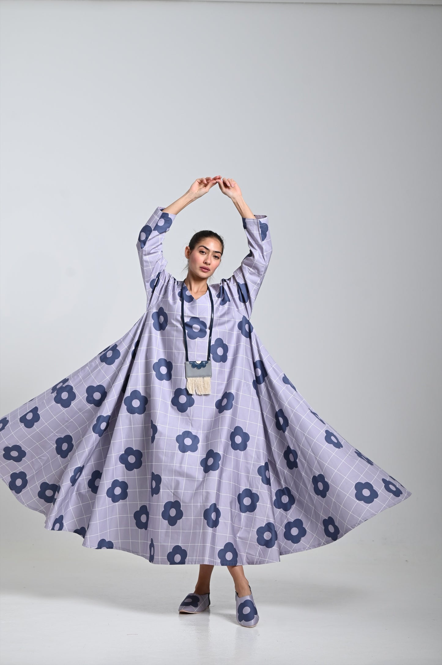 Light blue dress & leather necklace