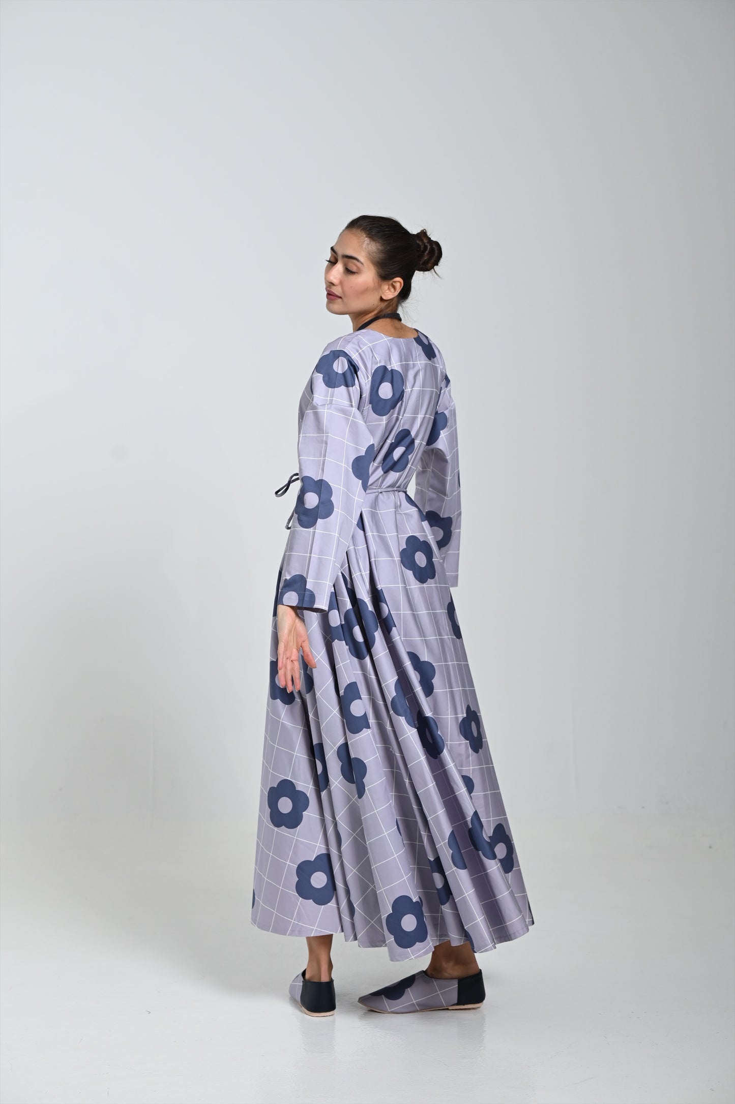 Light blue dress & leather necklace